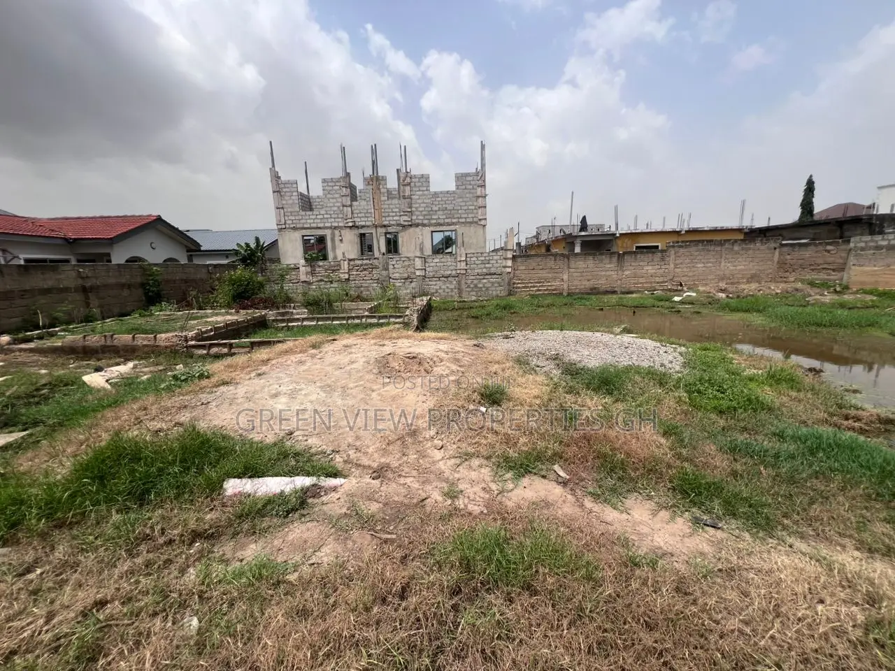 Land for Sell Lapaz Racecourse