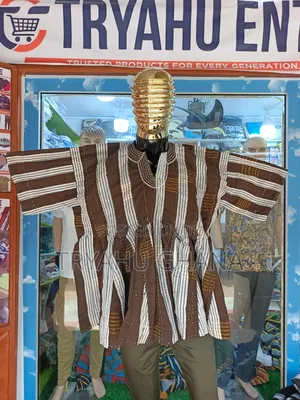 Smock Shop in Accra – Original Ghanaian Wear