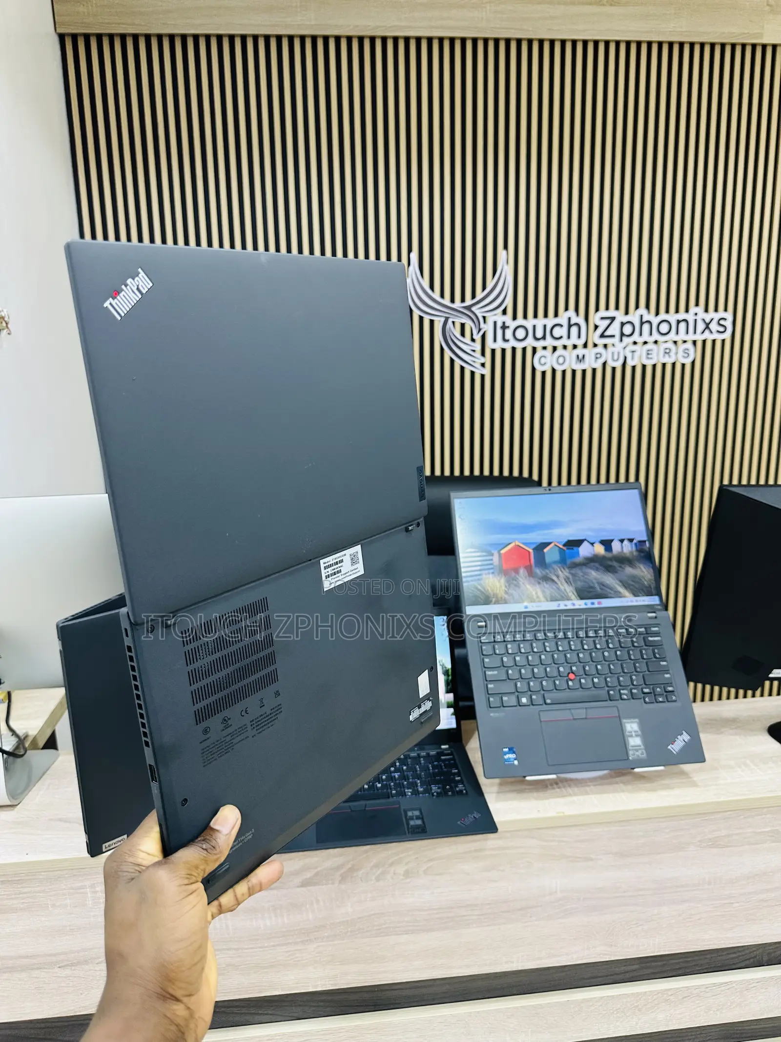 Laptop Lenovo ThinkPad T14s G4 16GB Intel Core i7 SSD 256GB