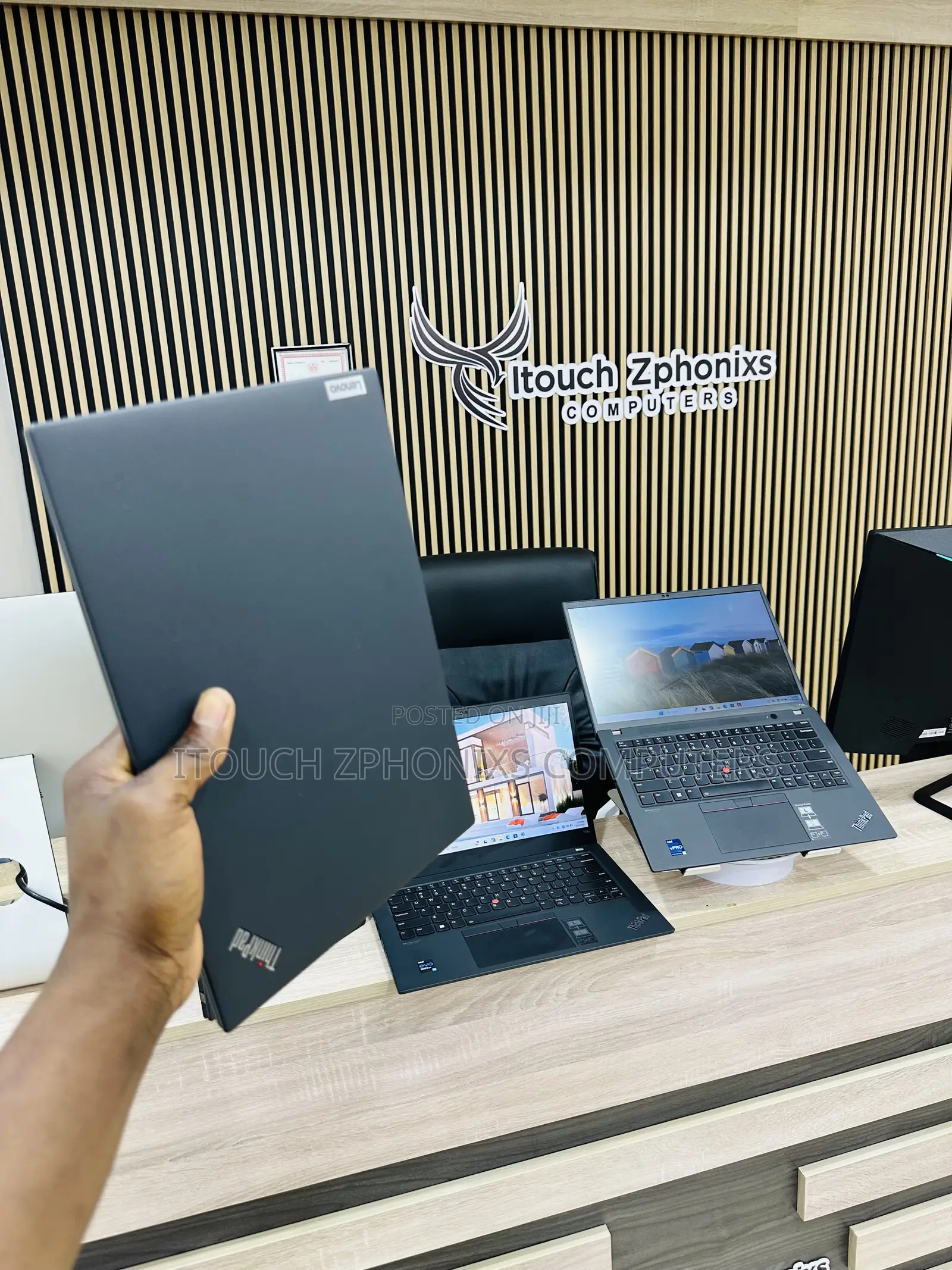 Laptop Lenovo ThinkPad T14s G4 16GB Intel Core i7 SSD 256GB