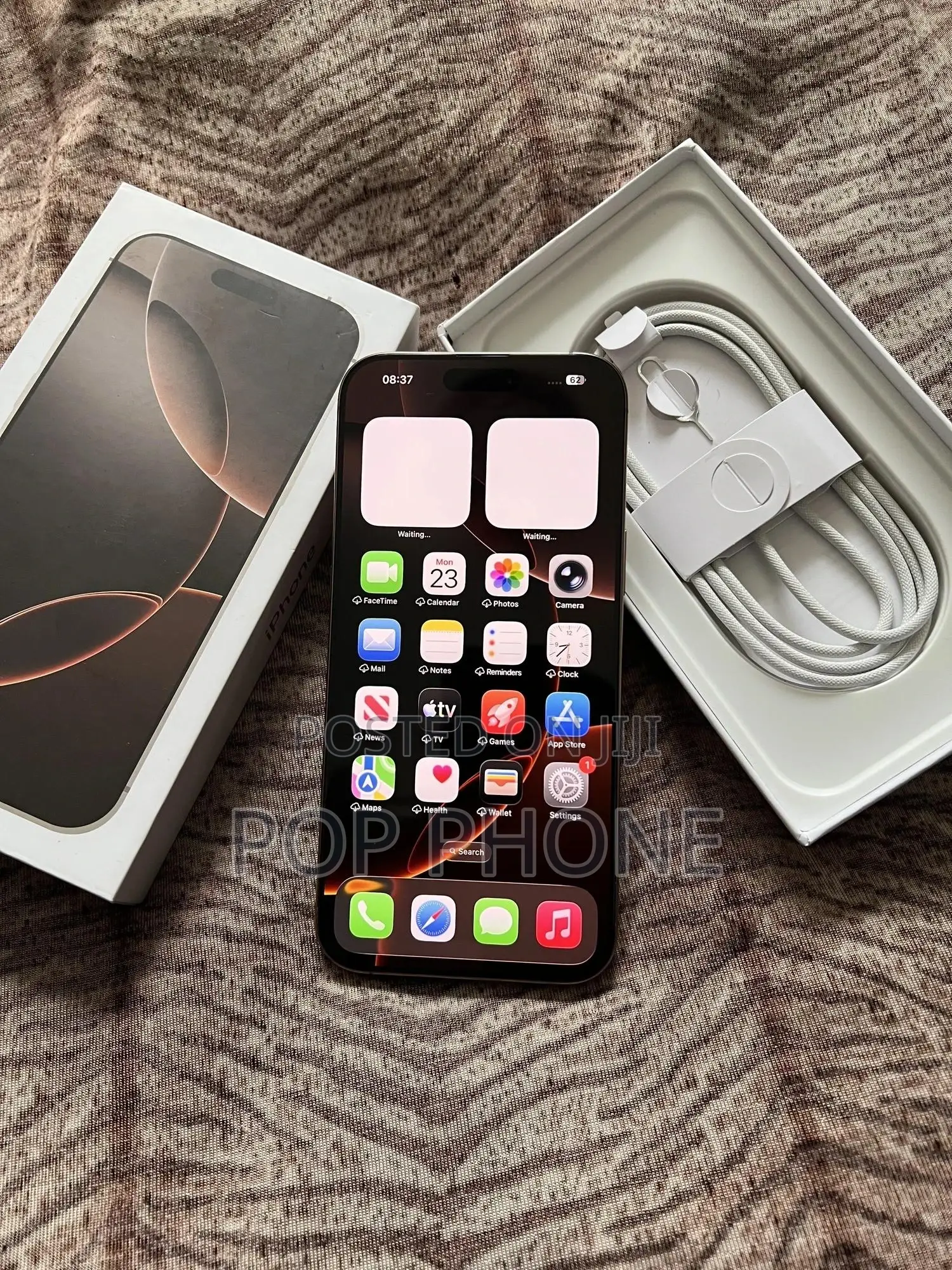 Apple iPhone 16 Pro Max 256 GB Gold
