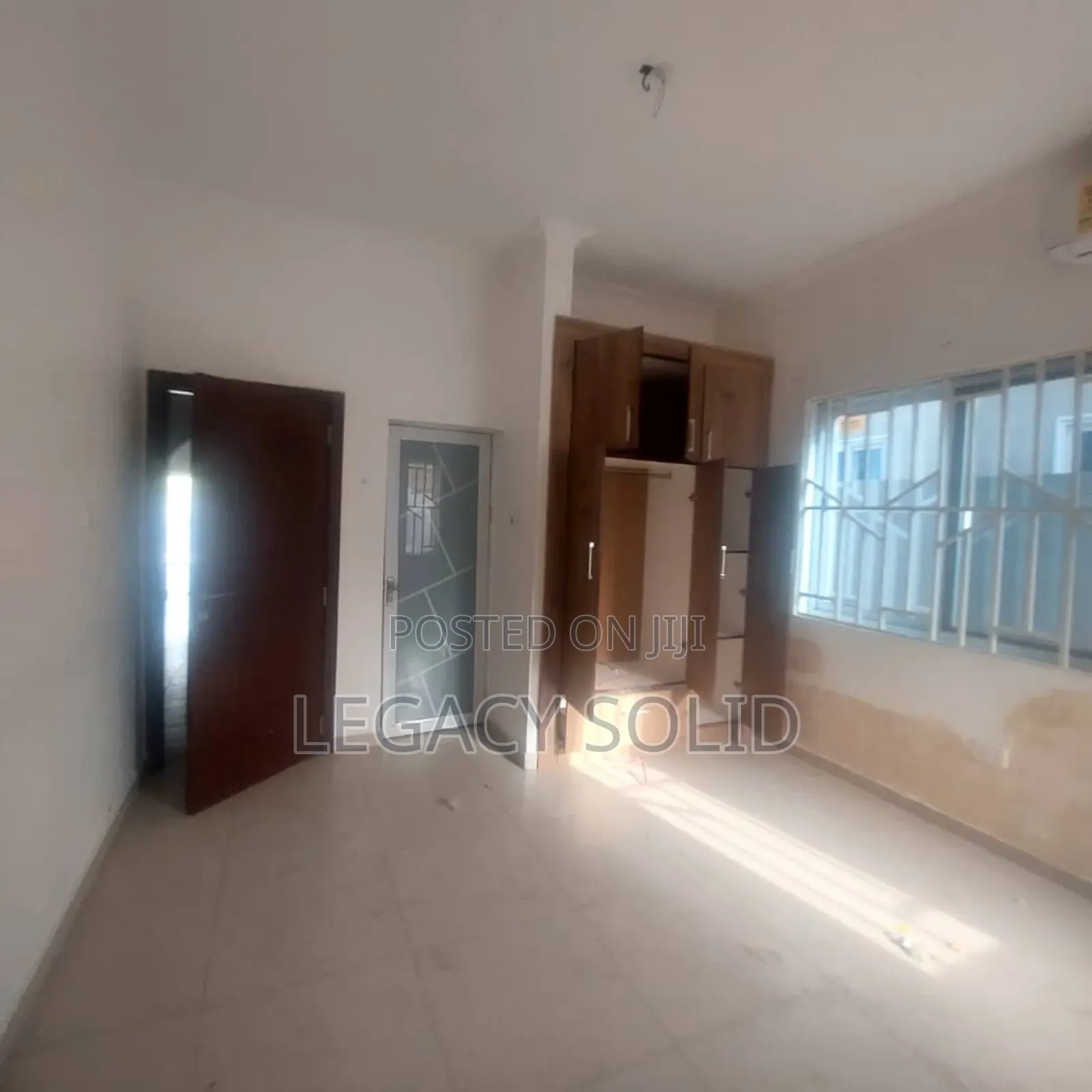 3bdrm House in Legacy Solid Real, Spintex for rent