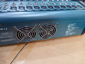 Yamaha Mk 12 Channels Powered Mixer