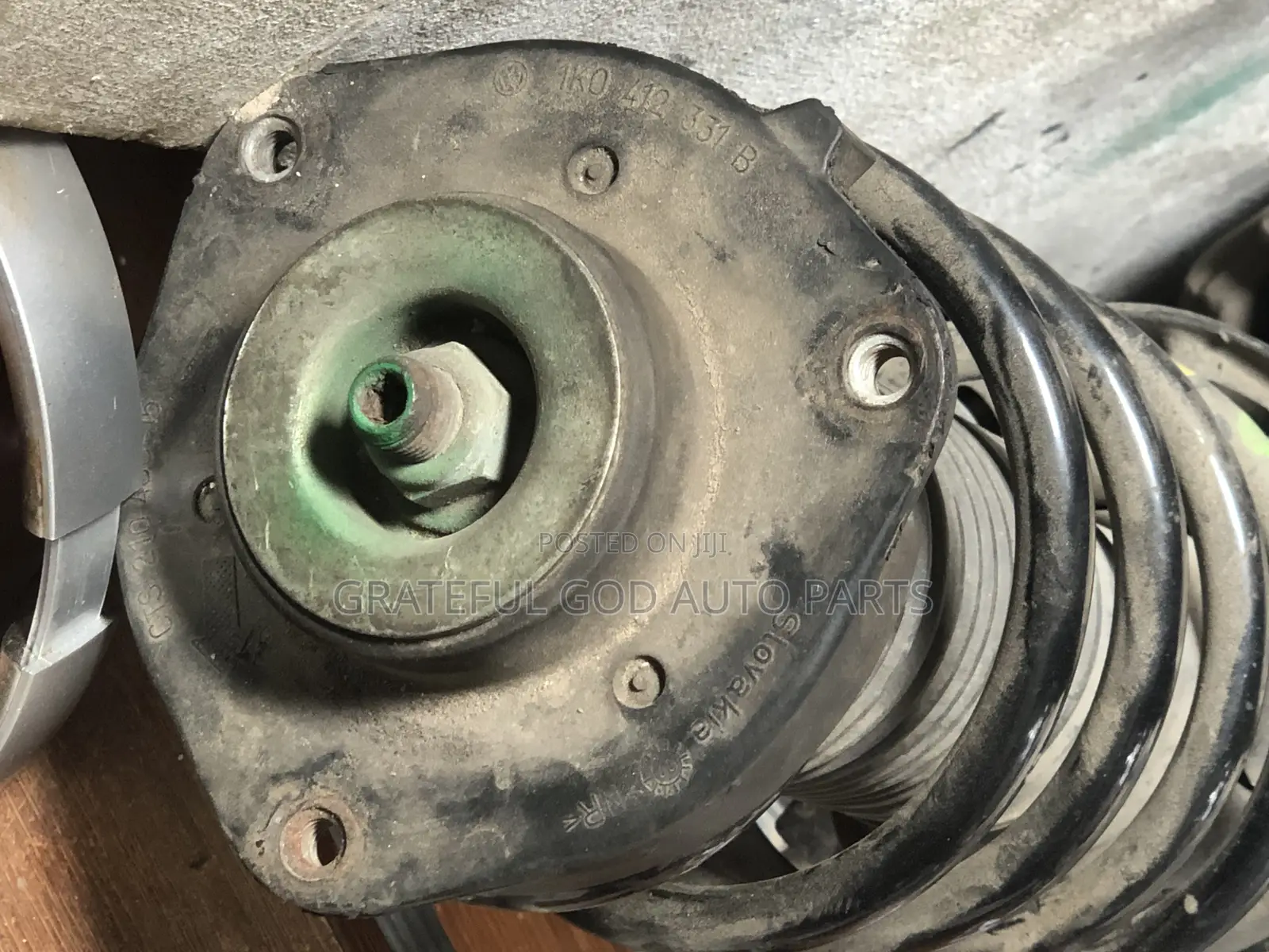Vw Golf,Tiguan,Passat, Jetta and Tuareg Shock Absorbers Available