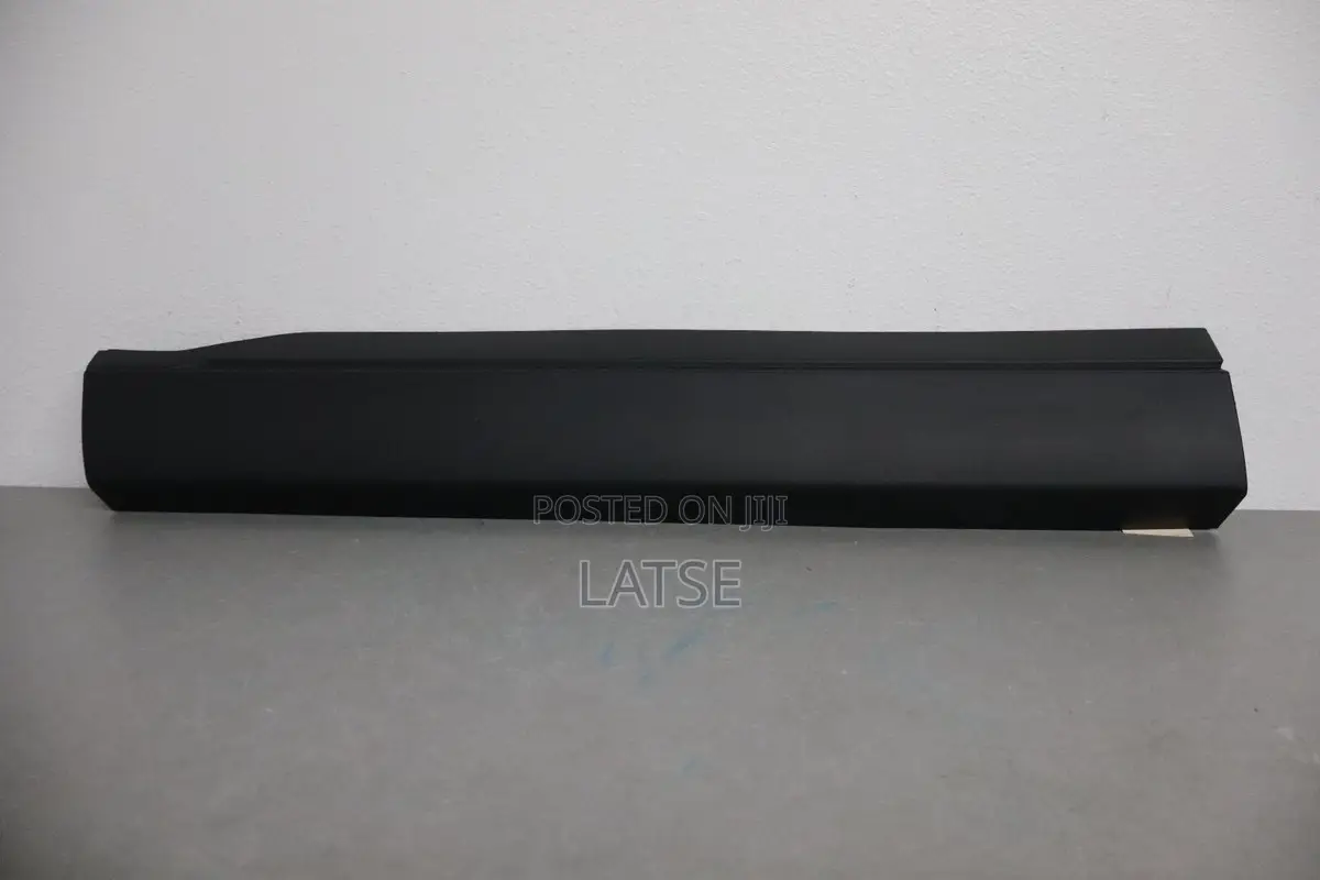 Honda Cr-v 2023,2024,2024 Rear/Back Door Trim Lower Moulding