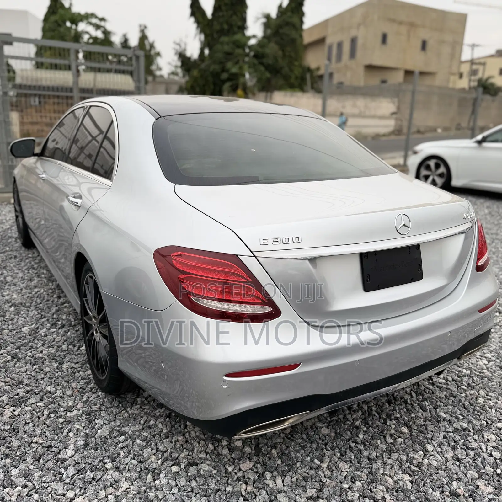 Mercedes-Benz E300 2018 Silver