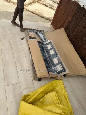 Tv Stand (60-100 Inches)