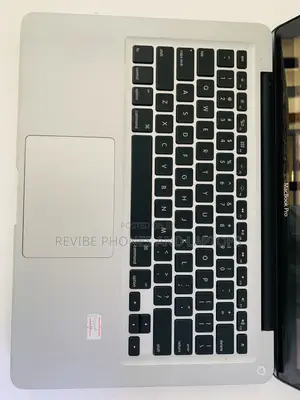 Laptop Apple MacBook Pro 8GB Intel Core i5 SSD 750GB