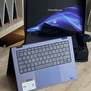 New Laptop HP OmniBook 5 Flip 8GB Intel Core 5 SSD 512GB