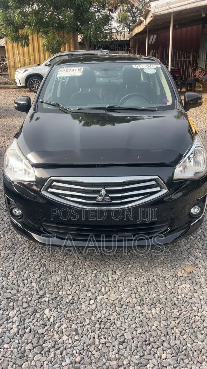 Mitsubishi Mirage SE 2017 Black
