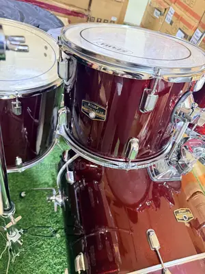 Tama Imperialstar 5-piece Complete Drum Set.