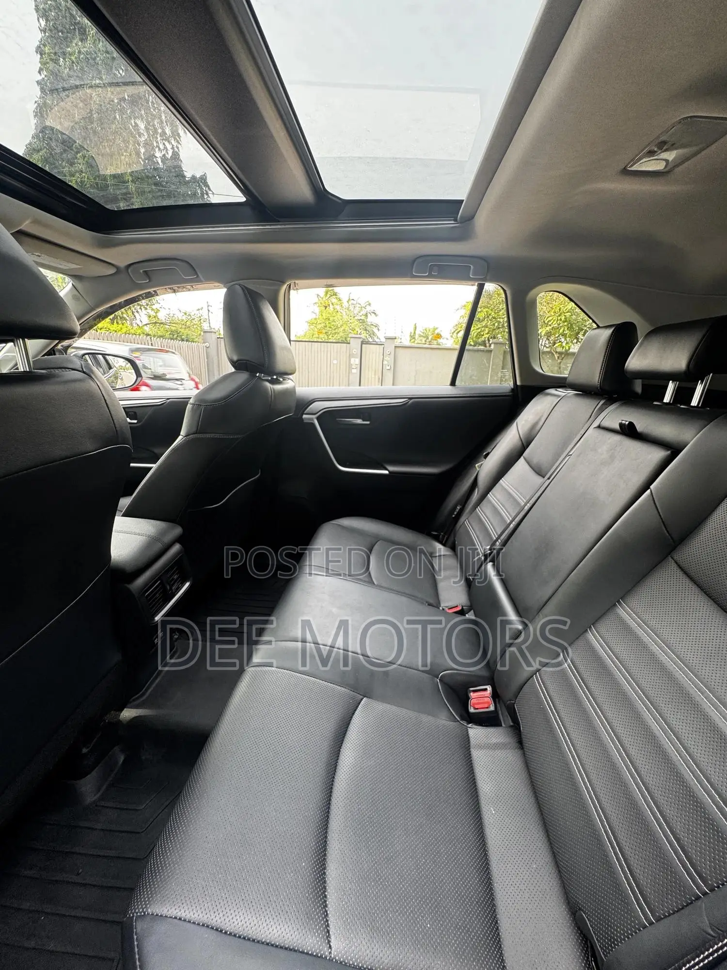 Toyota RAV4 Limited 2021 Gray