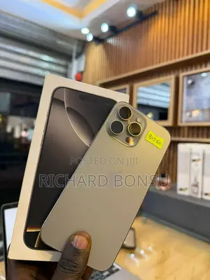 New Apple iPhone 15 Pro Max 256 GB Silver