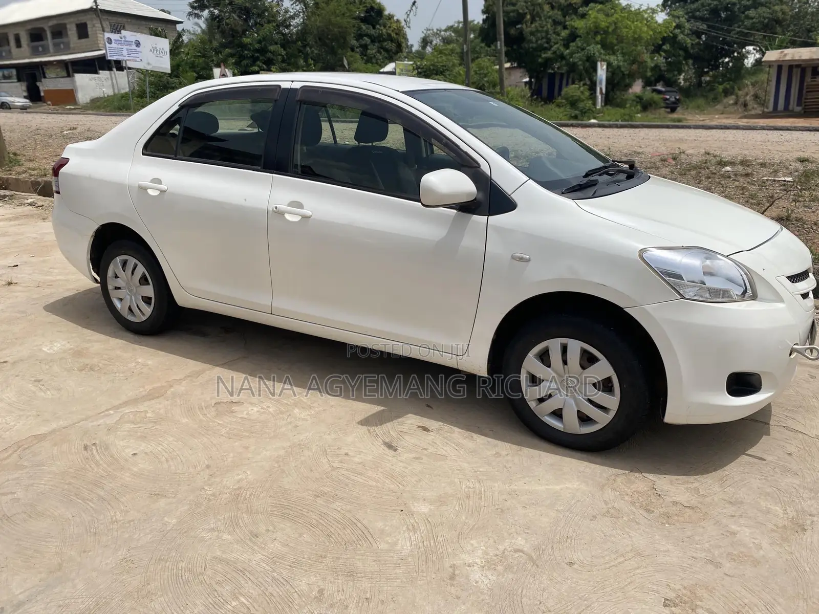 Toyota Belta 2010 White