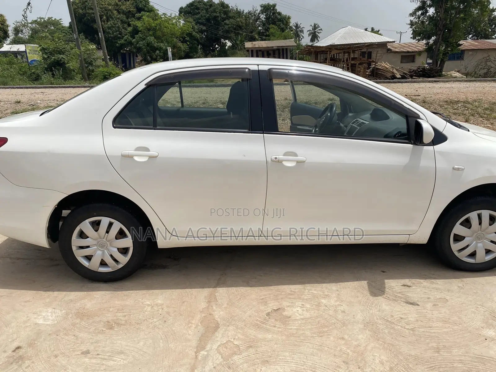 Toyota Belta 2010 White