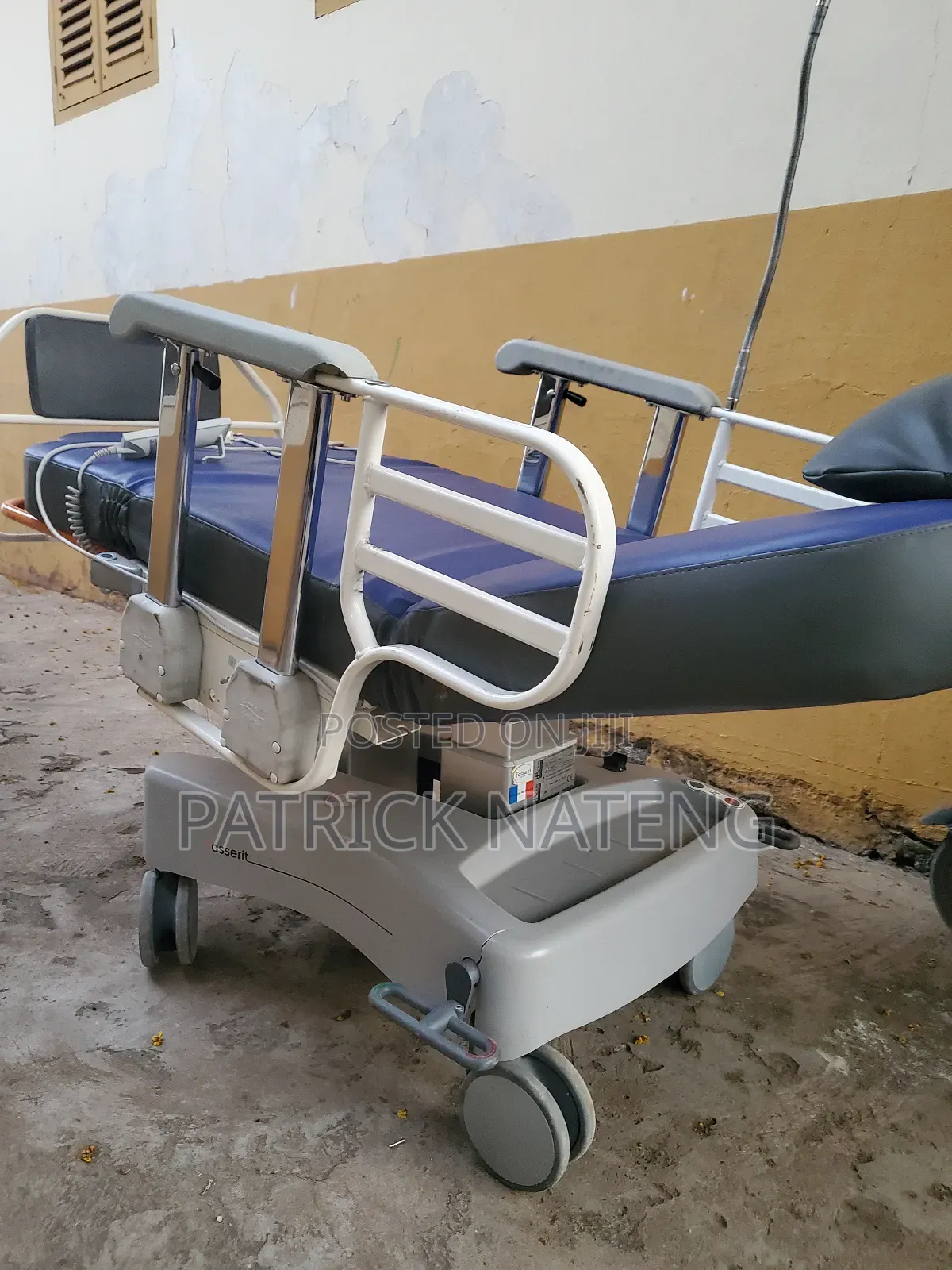 Tassserit Operation Bed