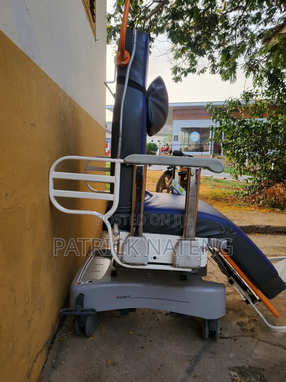 Tassserit Operation Bed