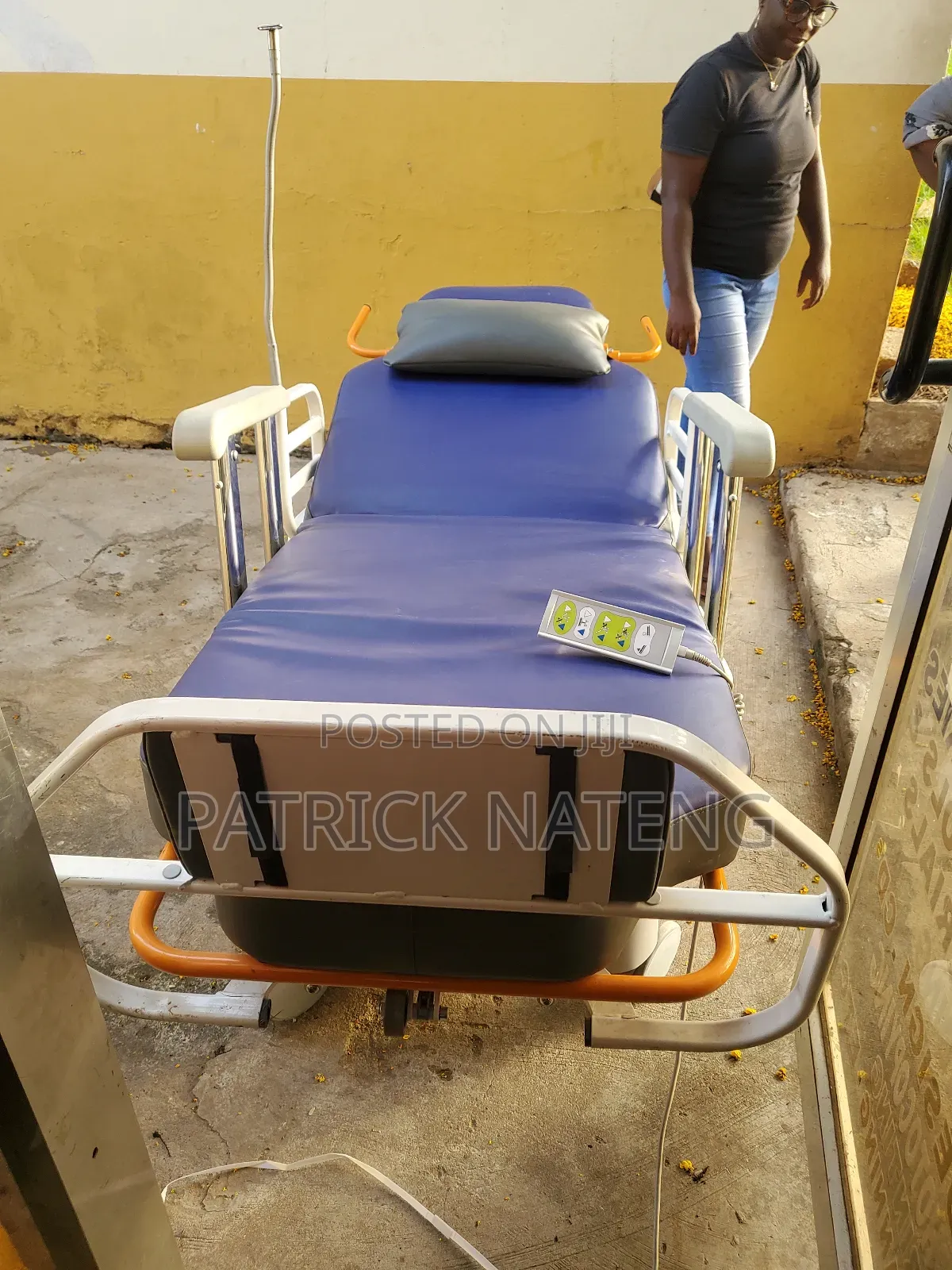 Tassserit Operation Bed