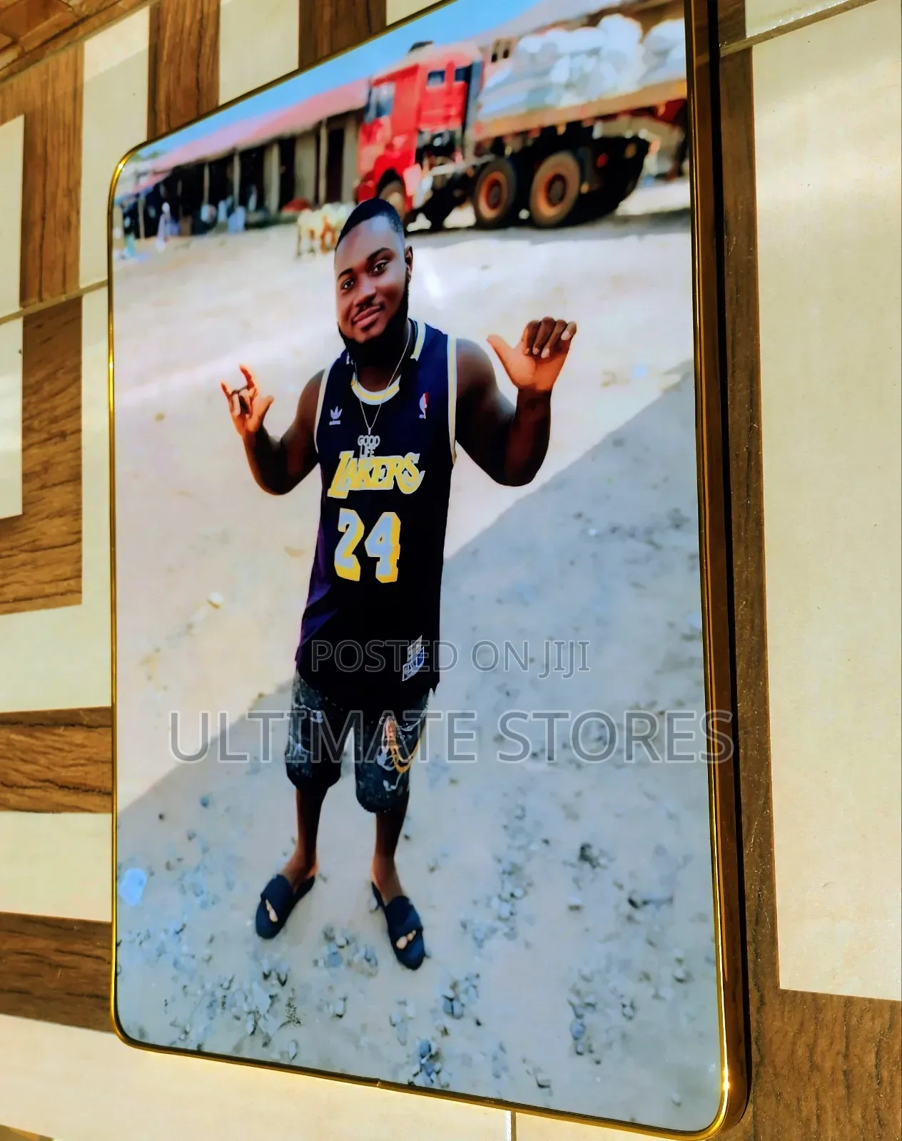 Wooden Picture Frame/Old Picture Repairs