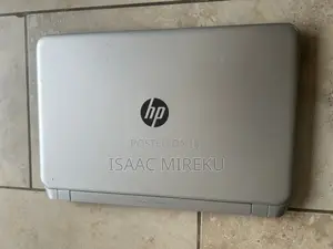Laptop HP Pavilion 15 4GB AMD A8 SSD 128GB