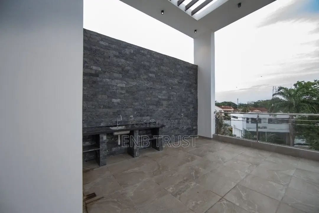 5bdrm Duplex in Cantonments, US Embassy Area for rent