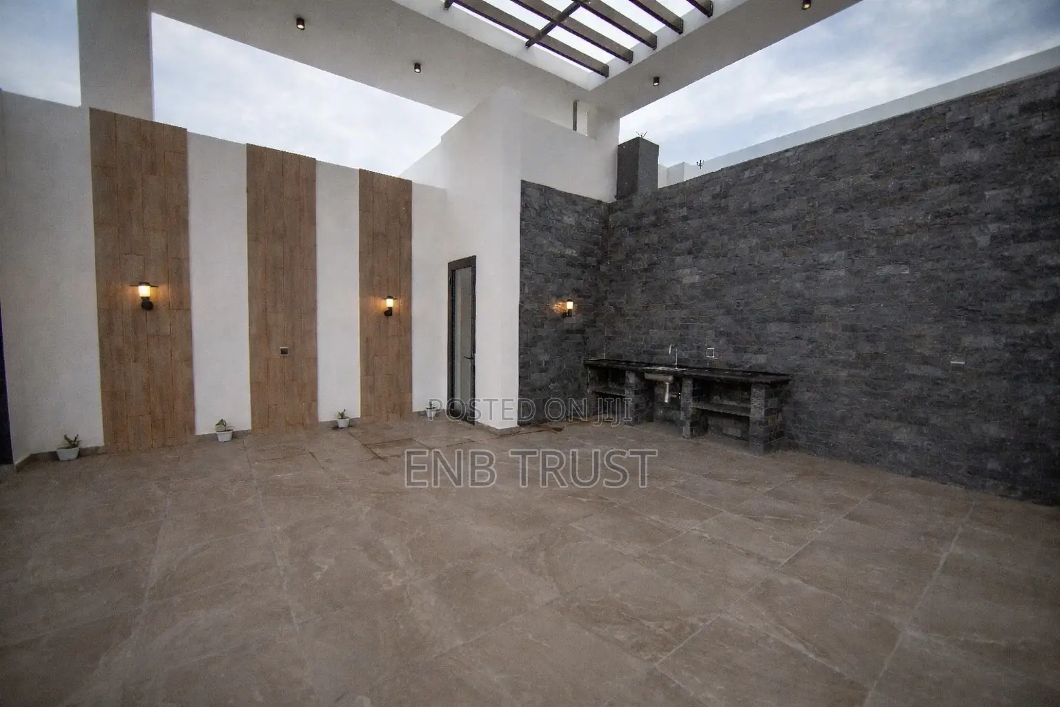 5bdrm Duplex in Cantonments, US Embassy Area for rent