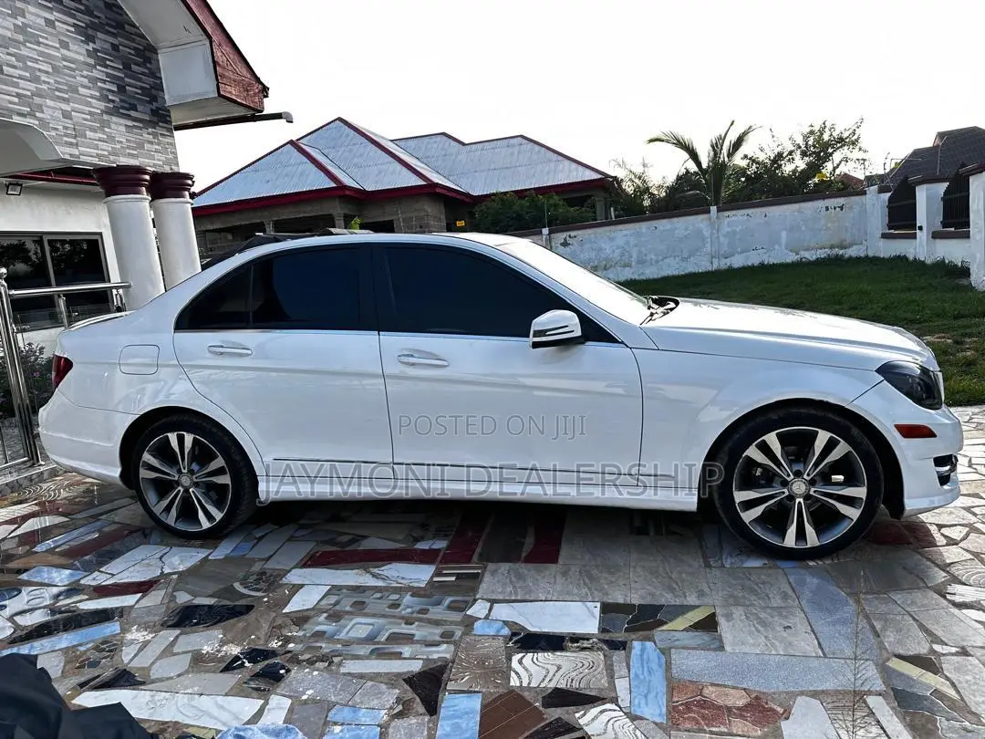 Mercedes-Benz C250 2014 White