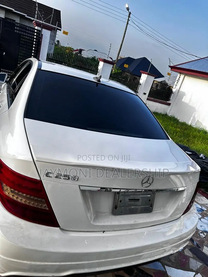 Mercedes-Benz C250 2014 White