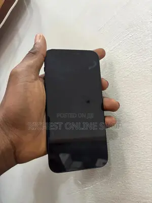 Apple iPhone 12 64 GB