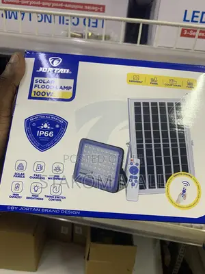100 Wats Solar Flood Light
