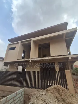 4bdrm Townhouse/Terrace in East Legon for sale