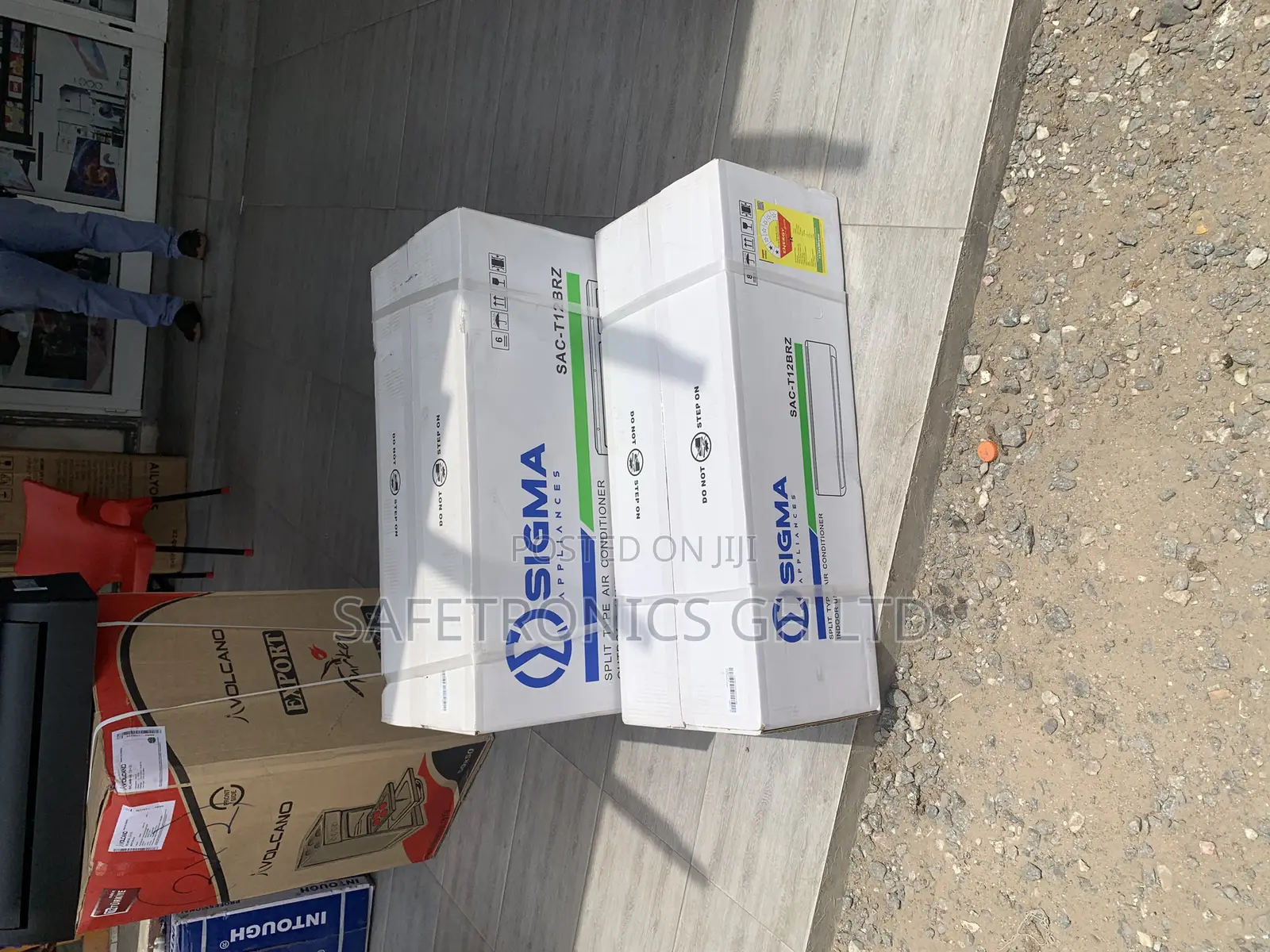 Ultra Modern 1.5 Horsepower White Split Type Electric Sigma Ac