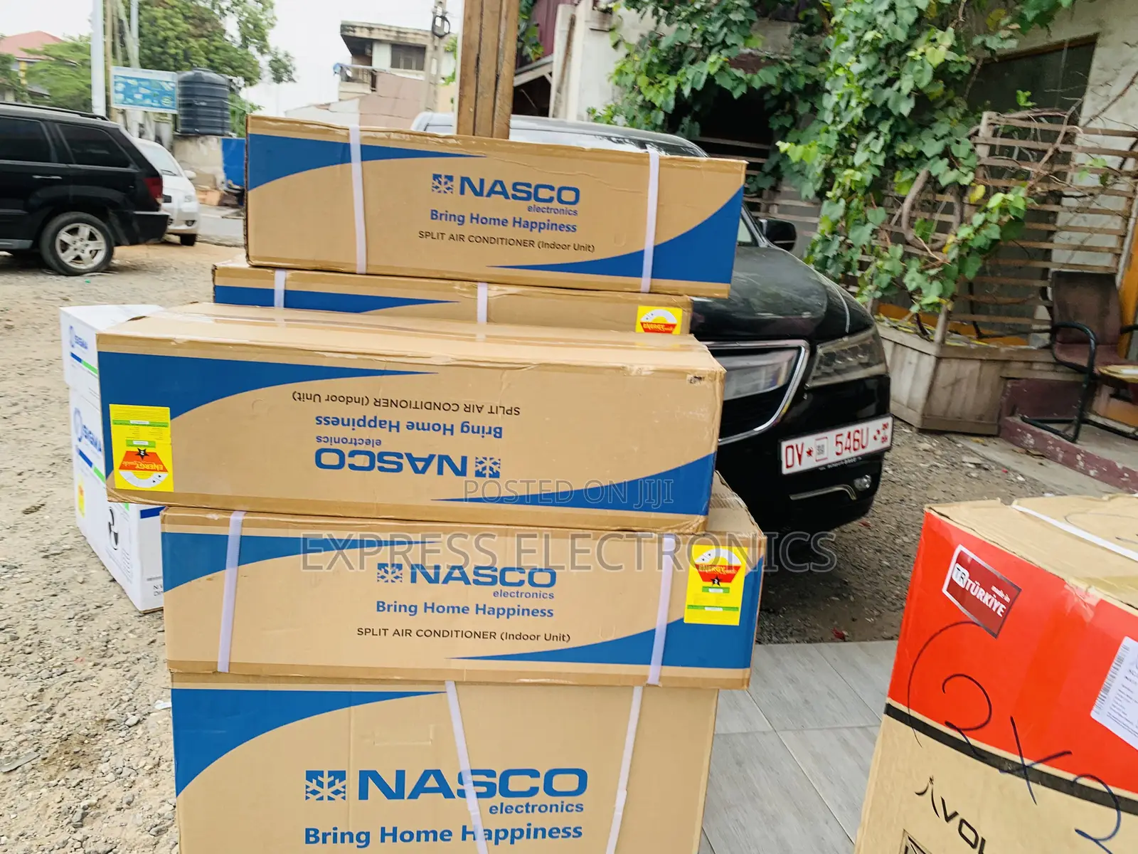 Ultra Modern 2.5hp Split R410 Gas Nasco Black