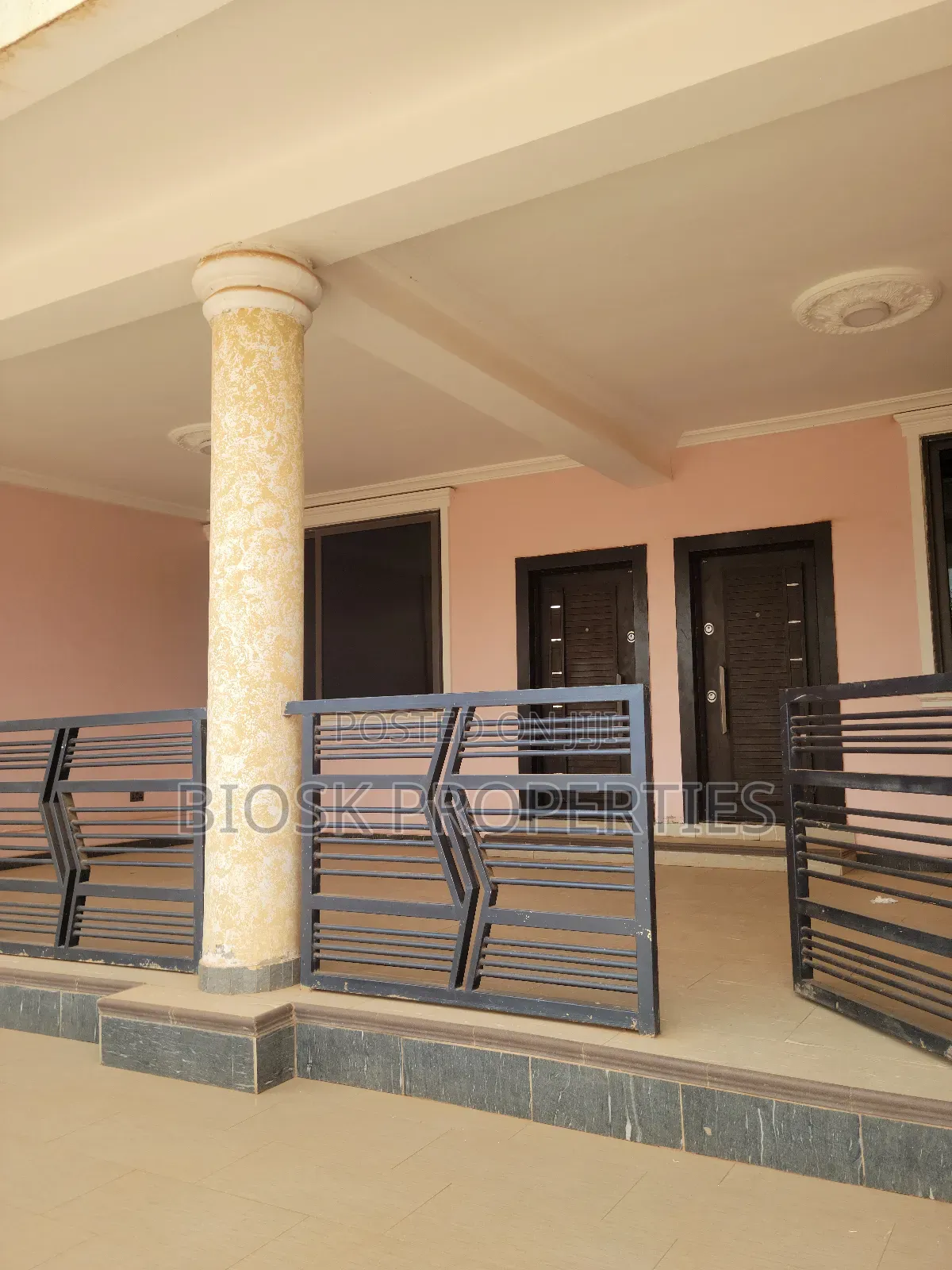 2bdrm Apartment in Biosk Properties, Malejor for rent