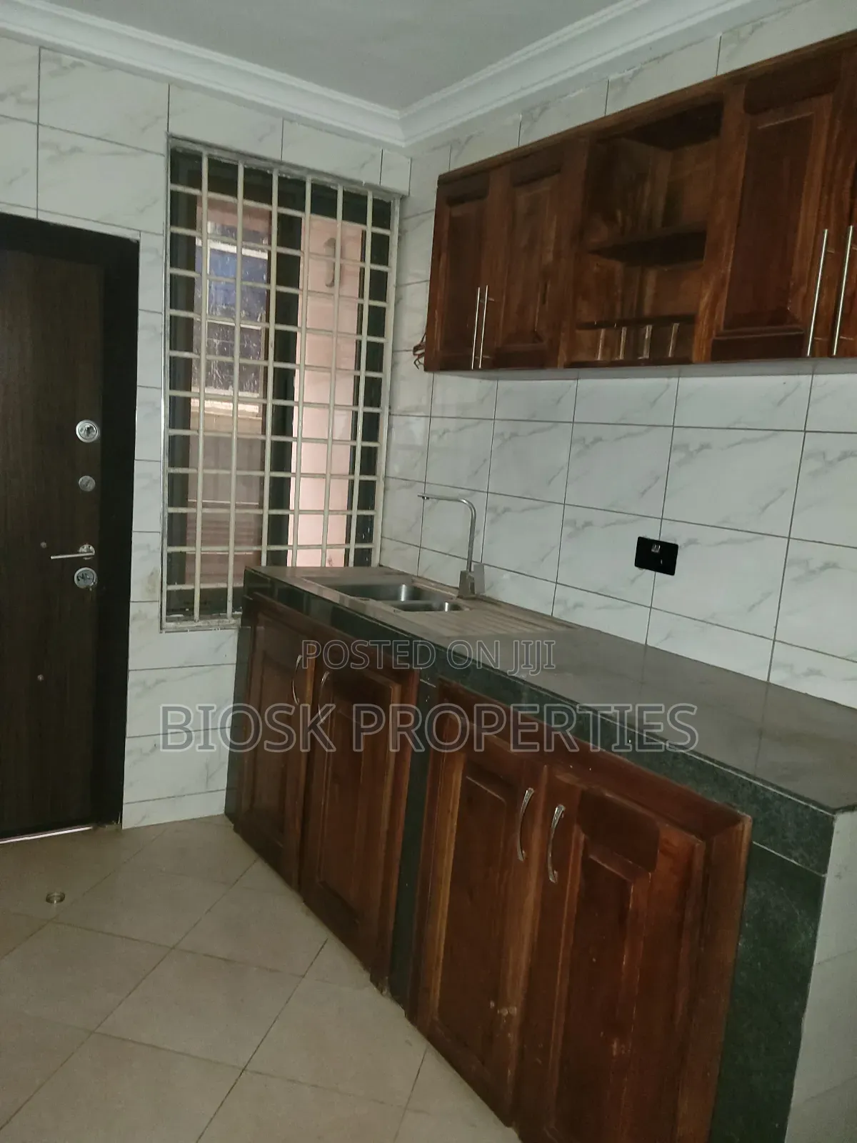 2bdrm Apartment in Biosk Properties, Malejor for rent