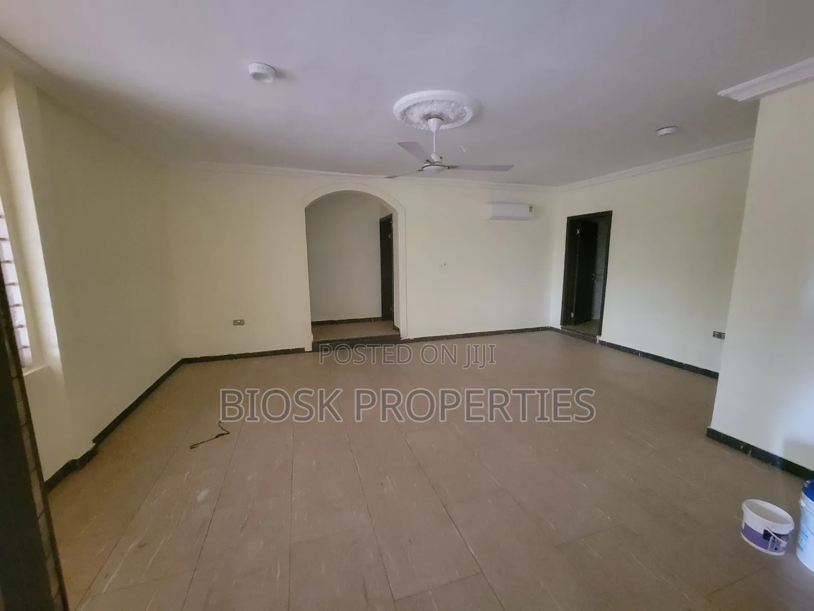 2bdrm Apartment in Biosk Properties, Malejor for rent