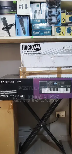 Yamaha PSR-E473 Keyboard