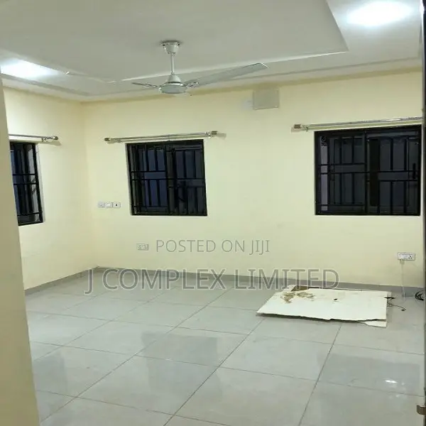 4bdrm House in Dzorwulu for rent