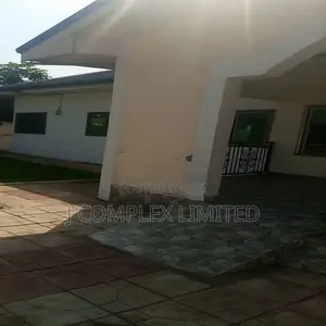 4bdrm House in Dzorwulu for sale