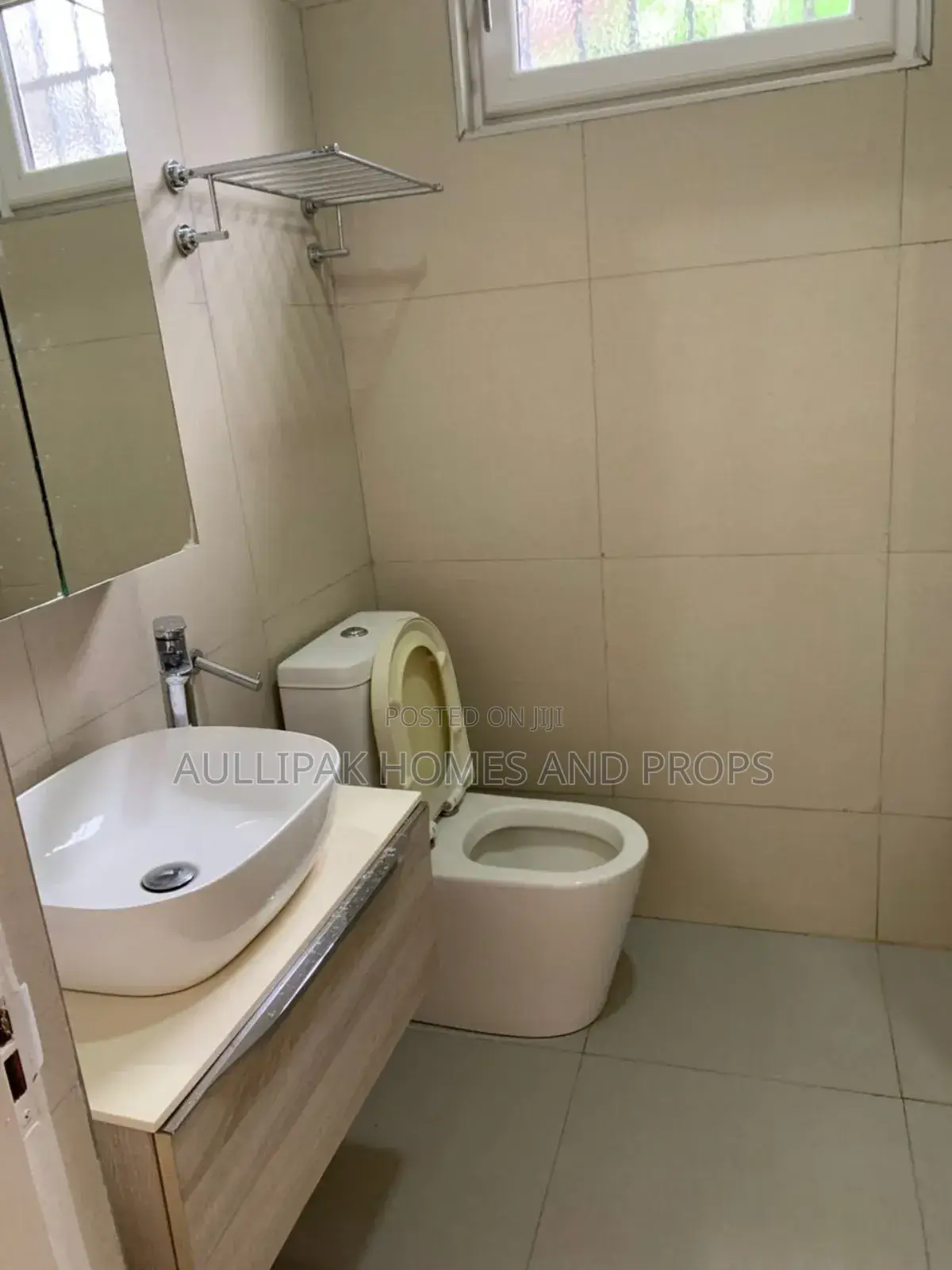 4bdrm House in Comm. 1, Accra Metropolitan for rent
