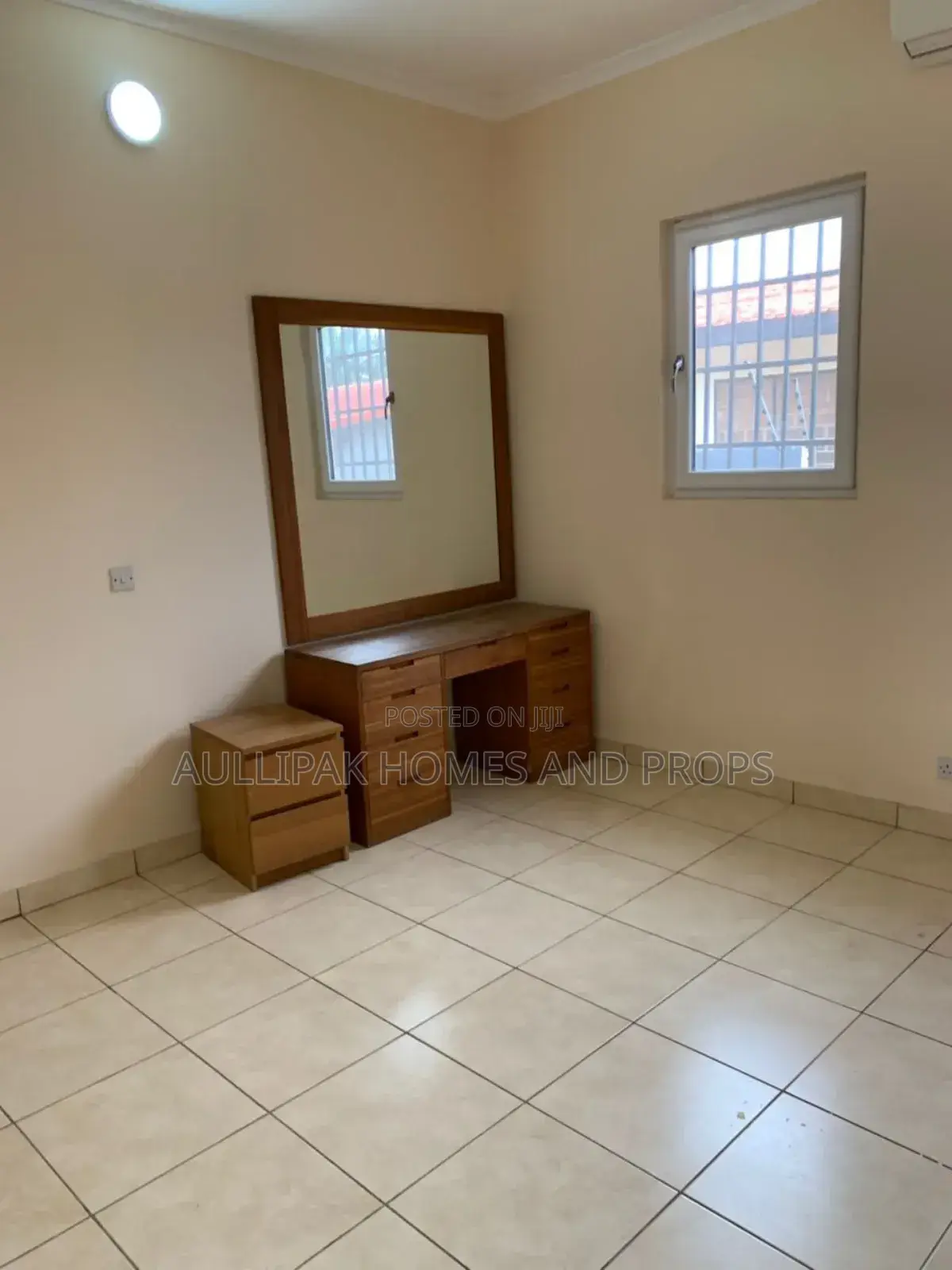 4bdrm House in Comm. 1, Accra Metropolitan for rent