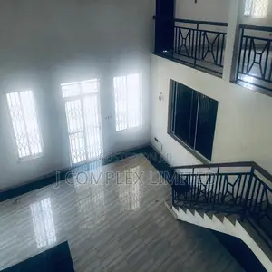 5bdrm House in Dzorwulu for sale