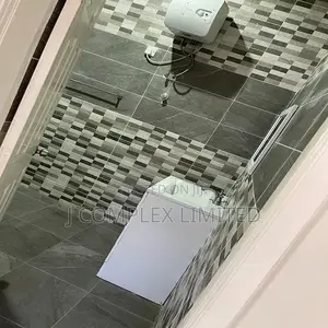 5bdrm House in Dzorwulu for sale
