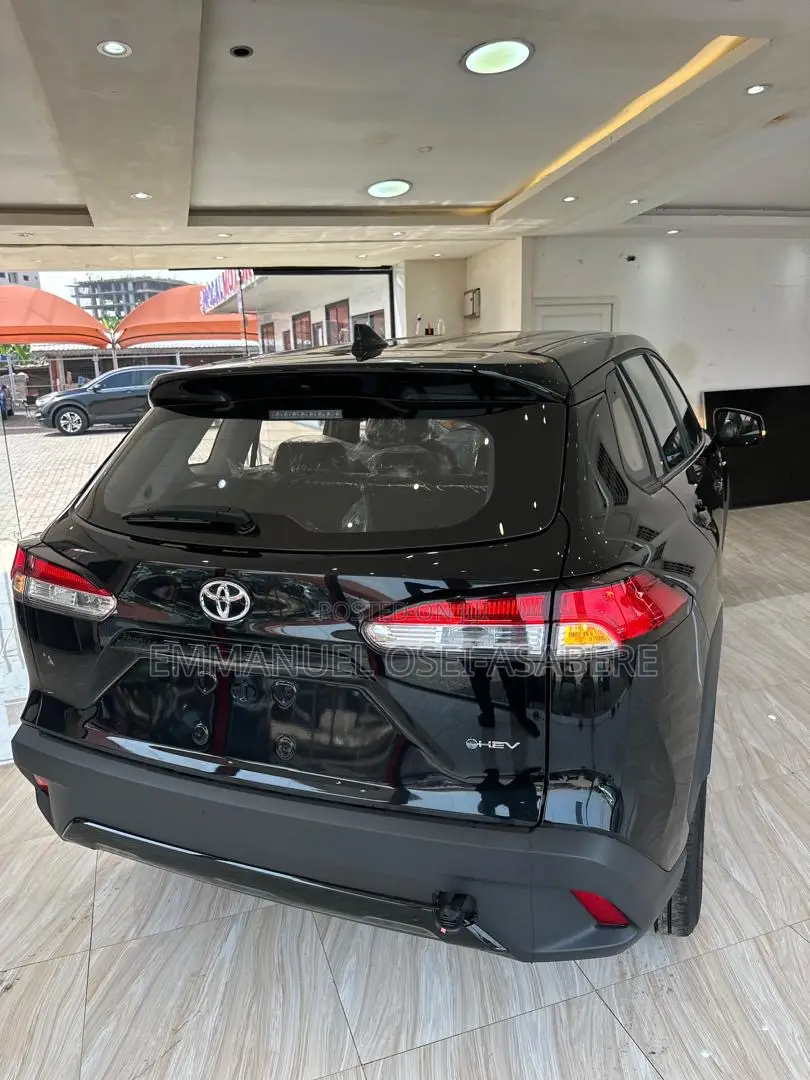 New Toyota Corolla Cross Hybrid 2025 Black
