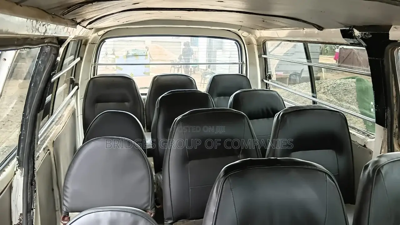 Toyota HiAce 2012 White