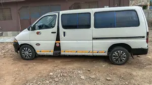 Toyota HiAce 2012 White
