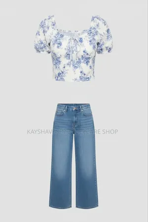 Baggy Jeans and Top Set