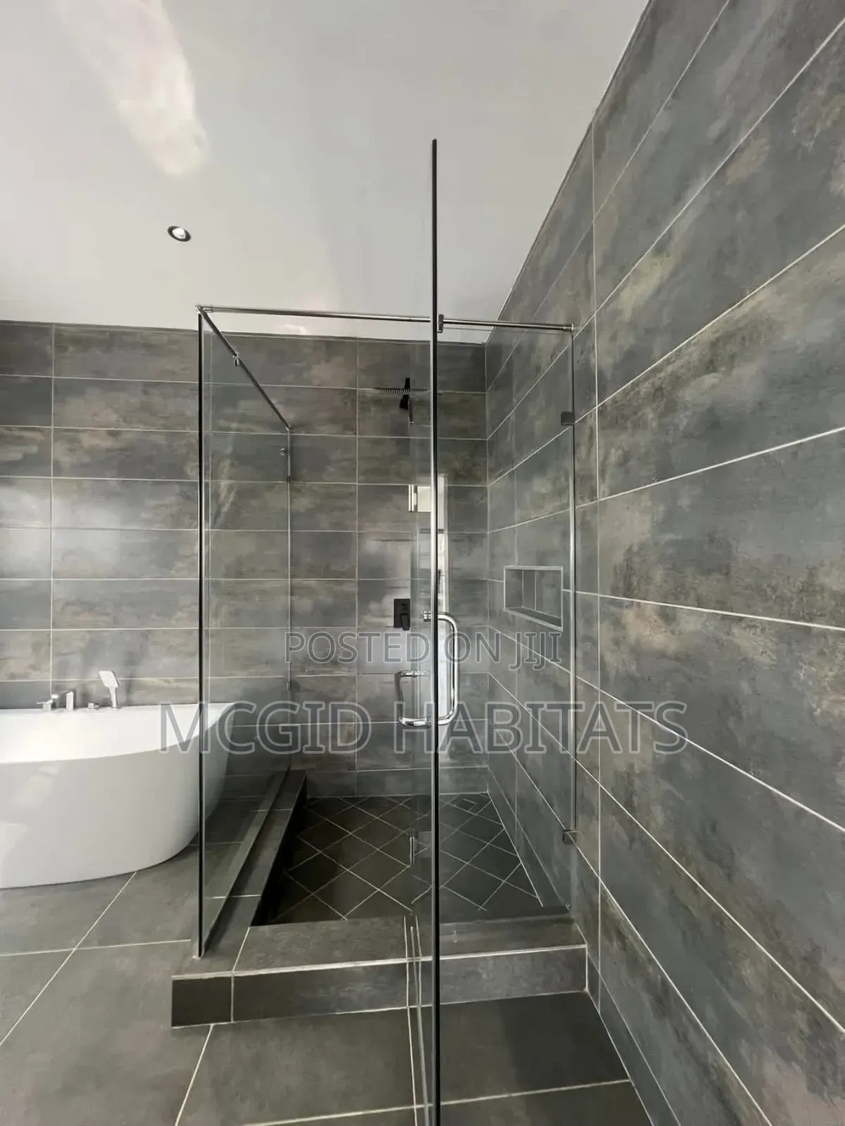 3bdrm House in Ashaley Botwe for rent