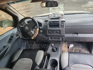 Nissan Frontier 2006 Black