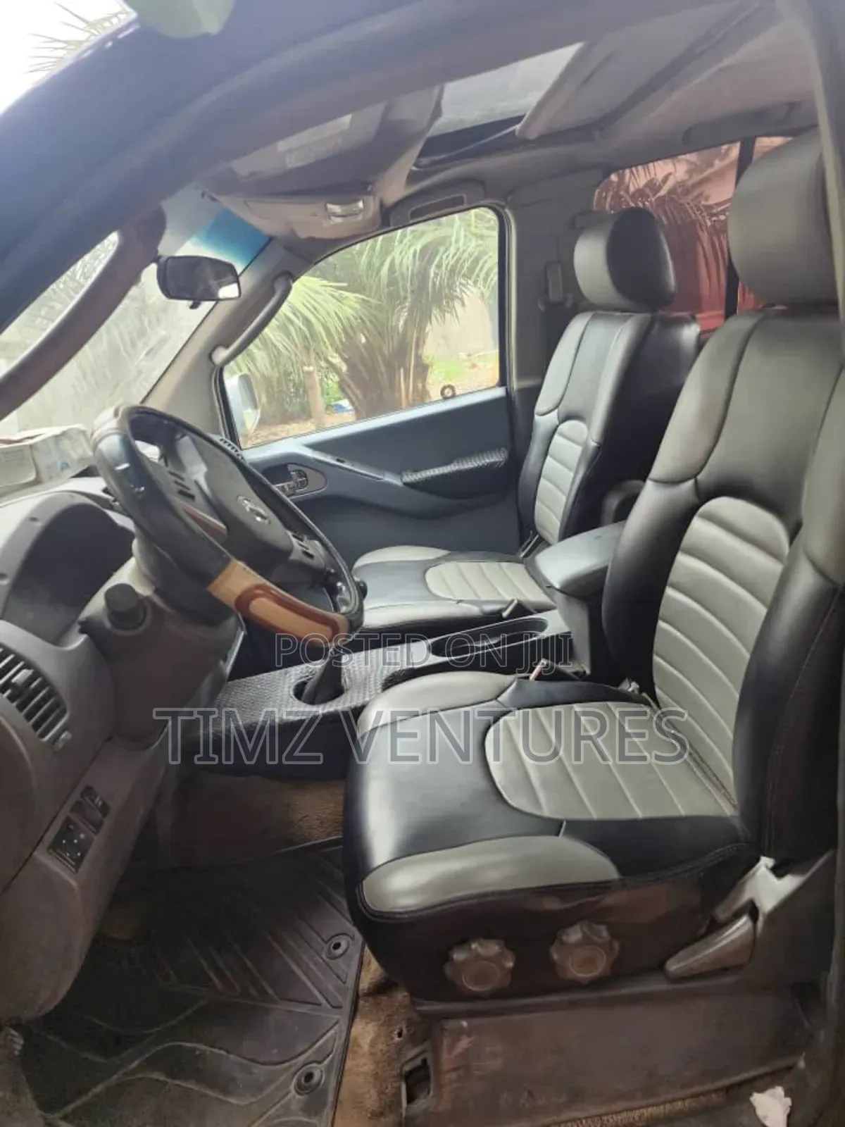 Nissan Frontier 2006 Black